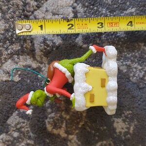 2006 Hallmark Grinchy Claus Ornament
